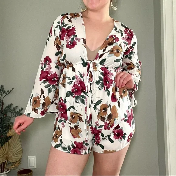 CLOSET SALE Audrey 3 + 1 deep v neck romper with elastic waistband tie - Picture 3 of 7